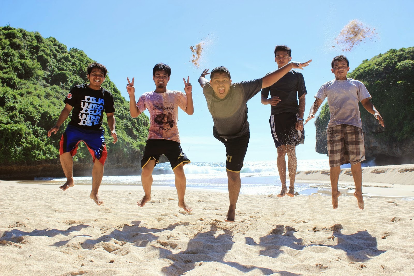 wisata pantai greweng